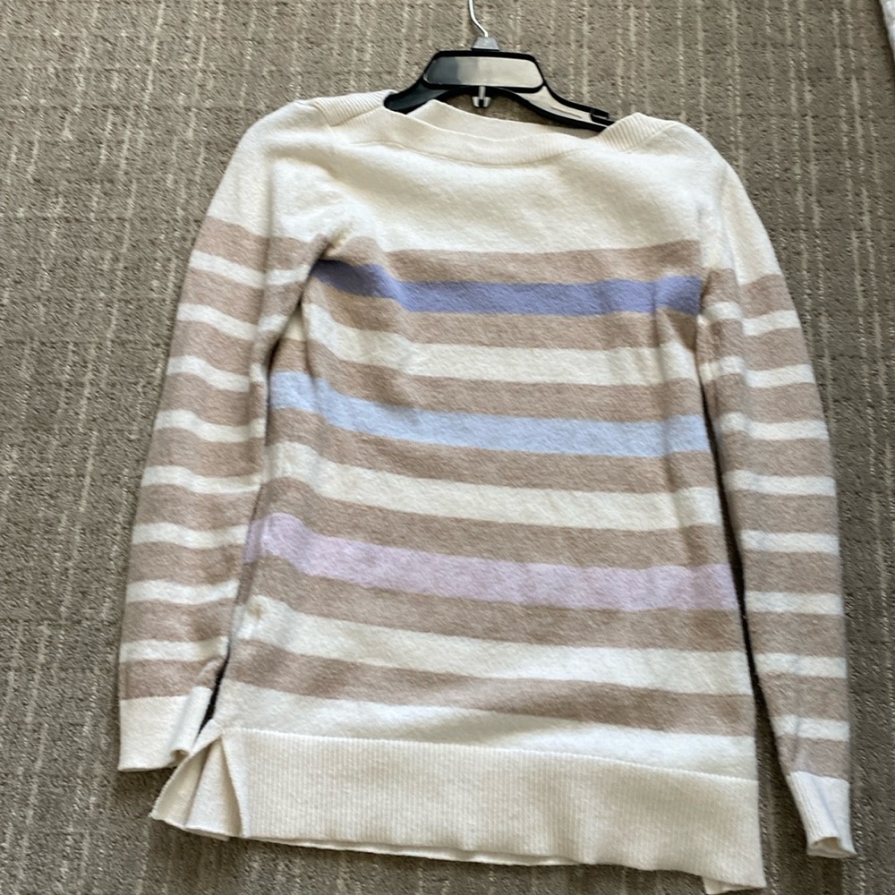 Size small, Loft sweater